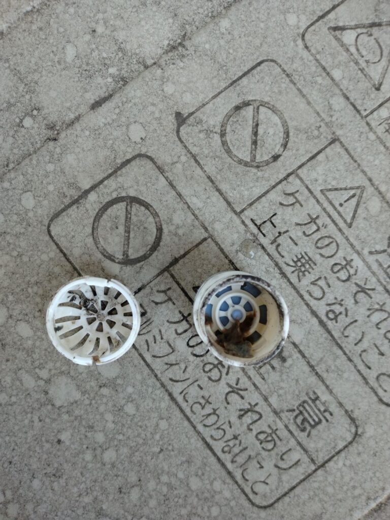 ドレンホース 虫よけキャップ