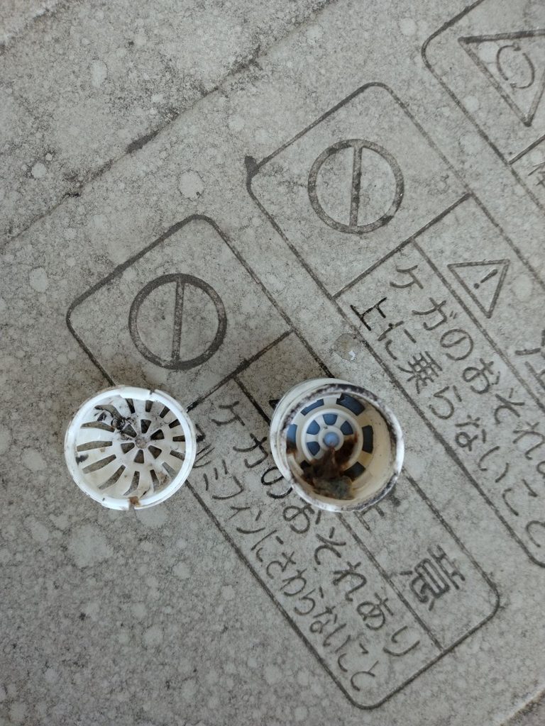 ドレンホース　虫よけキャップ